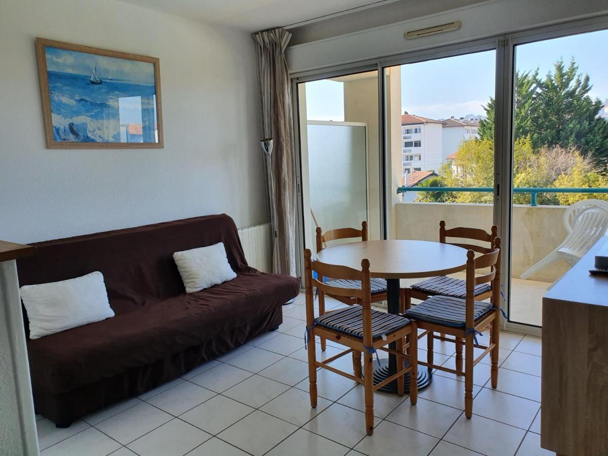 Appartement Golf Et Nivelle Avec Piscine Et Parking Ciboure Dış mekan fotoğraf